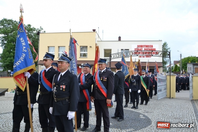 Zdjęcie w galerii na portalu naszraciborz.pl: Bogu na chwałę, ludziom na ratunek – jubileusz 110-lecia OSP w Krzyżanowicach wiadomości z regionu