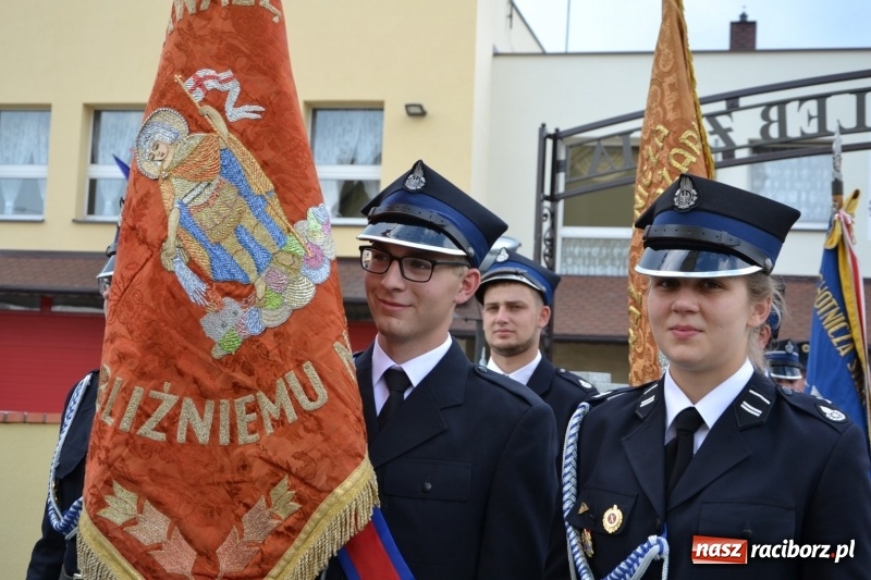 Zdjęcie w galerii na portalu naszraciborz.pl: Bogu na chwałę, ludziom na ratunek – jubileusz 110-lecia OSP w Krzyżanowicach wiadomości z regionu