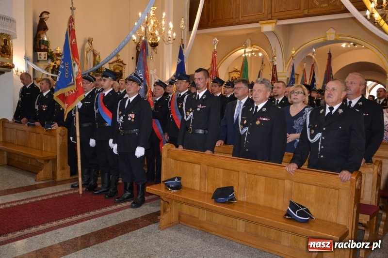 Zdjęcie w galerii na portalu naszraciborz.pl: Bogu na chwałę, ludziom na ratunek – jubileusz 110-lecia OSP w Krzyżanowicach wiadomości z regionu