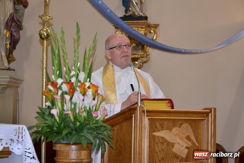 Zdjęcie w galerii na portalu naszraciborz.pl: Bogu na chwałę, ludziom na ratunek – jubileusz 110-lecia OSP w Krzyżanowicach wiadomości z regionu