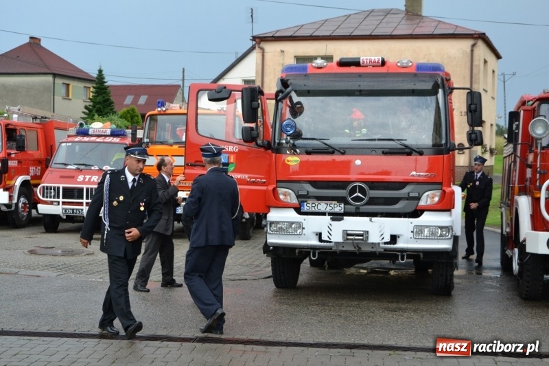 Zdjęcie w galerii na portalu naszraciborz.pl: Bogu na chwałę, ludziom na ratunek – jubileusz 110-lecia OSP w Krzyżanowicach wiadomości z regionu