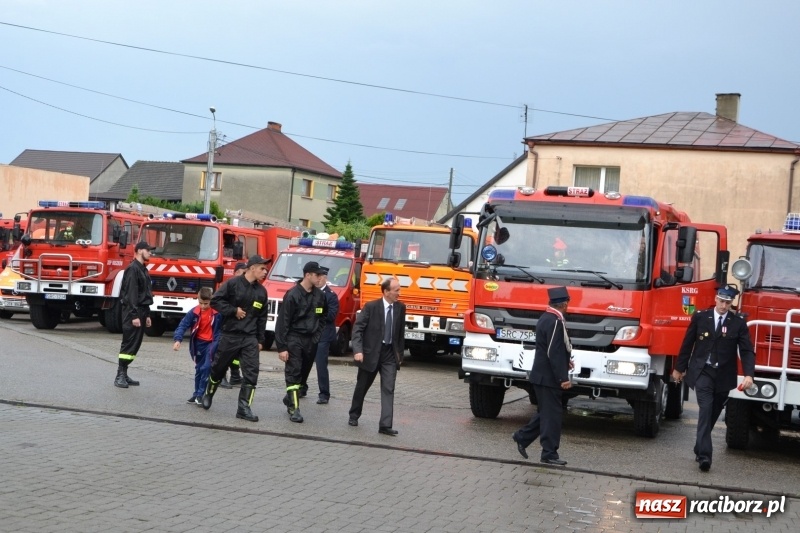 Zdjęcie w galerii na portalu naszraciborz.pl: Bogu na chwałę, ludziom na ratunek – jubileusz 110-lecia OSP w Krzyżanowicach wiadomości z regionu