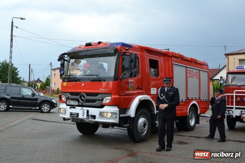 Zdjęcie w galerii na portalu naszraciborz.pl: Bogu na chwałę, ludziom na ratunek – jubileusz 110-lecia OSP w Krzyżanowicach wiadomości z regionu