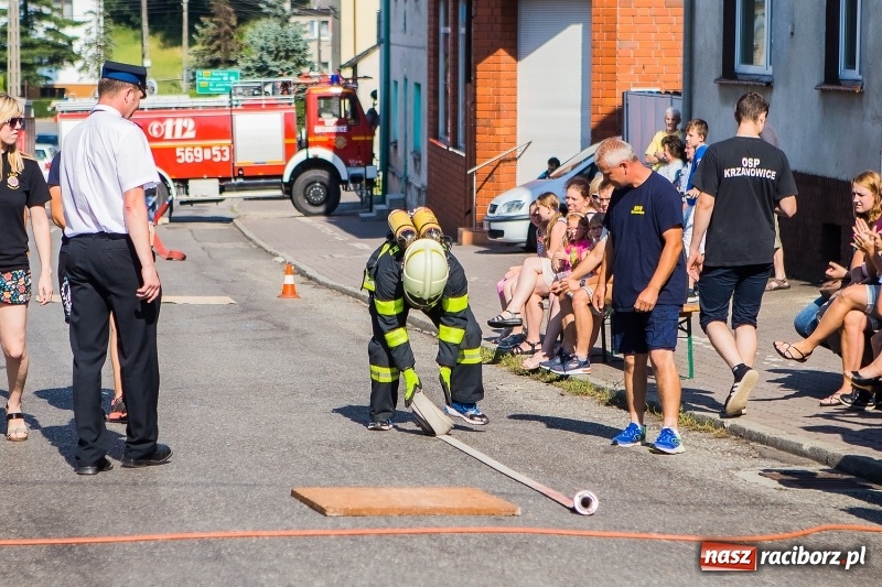 Zdjęcie w galerii na portalu naszraciborz.pl: Żelazny jak strażak w Krzanowicach. Patryk Wyglenda z pucharem prezesa OSP Krzanowice wiadomości z regionu