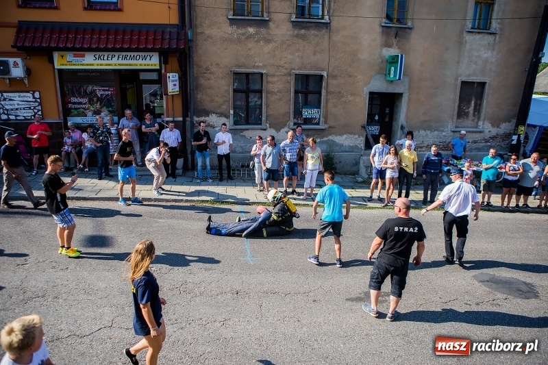 Zdjęcie w galerii na portalu naszraciborz.pl: Żelazny jak strażak w Krzanowicach. Patryk Wyglenda z pucharem prezesa OSP Krzanowice wiadomości z regionu