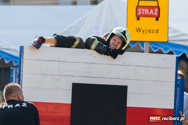 Zdjęcie w galerii na portalu naszraciborz.pl: Żelazny jak strażak w Krzanowicach. Patryk Wyglenda z pucharem prezesa OSP Krzanowice wiadomości z regionu