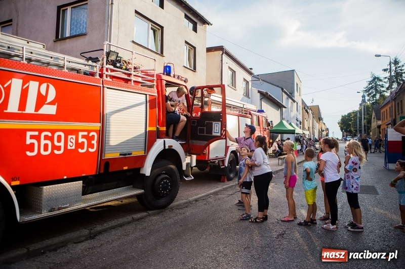 Zdjęcie w galerii na portalu naszraciborz.pl: Żelazny jak strażak w Krzanowicach. Patryk Wyglenda z pucharem prezesa OSP Krzanowice wiadomości z regionu