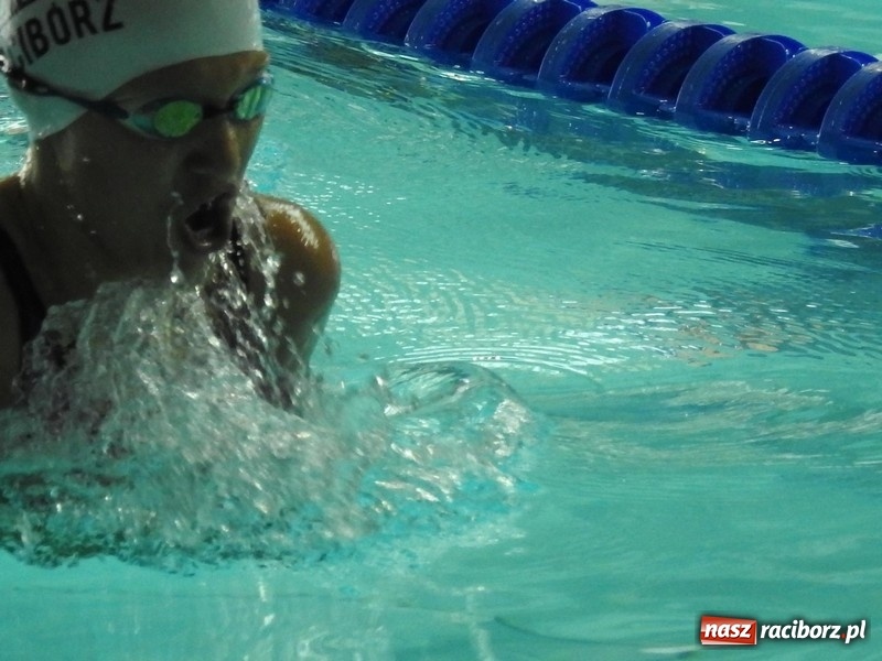 Zdjęcie w galerii na portalu naszraciborz.pl: Pływanie. Paulina Wojtaszewska ze złotem, srebrem i brązem  wiadomości z regionu