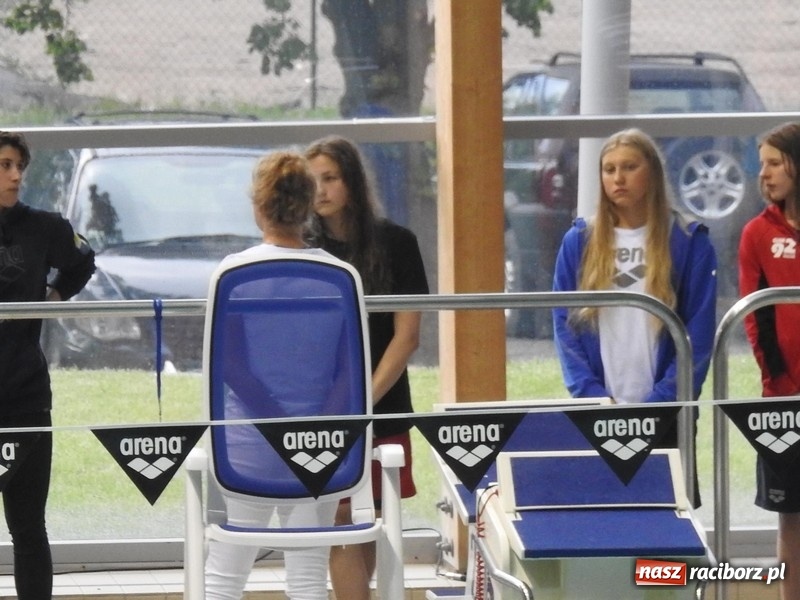 Zdjęcie w galerii na portalu naszraciborz.pl: Pływanie. Paulina Wojtaszewska ze złotem, srebrem i brązem  wiadomości z regionu