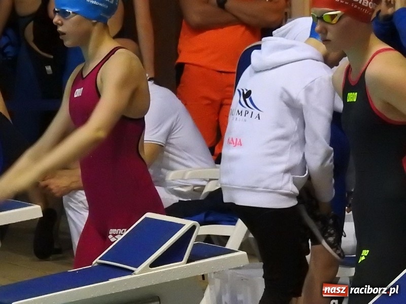 Zdjęcie w galerii na portalu naszraciborz.pl: Pływanie. Paulina Wojtaszewska ze złotem, srebrem i brązem  wiadomości z regionu