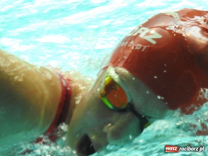 Zdjęcie w galerii na portalu naszraciborz.pl: Pływanie. Paulina Wojtaszewska ze złotem, srebrem i brązem  wiadomości z regionu