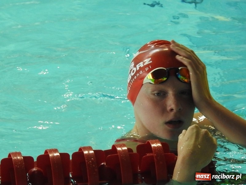 Zdjęcie w galerii na portalu naszraciborz.pl: Pływanie. Paulina Wojtaszewska ze złotem, srebrem i brązem  wiadomości z regionu
