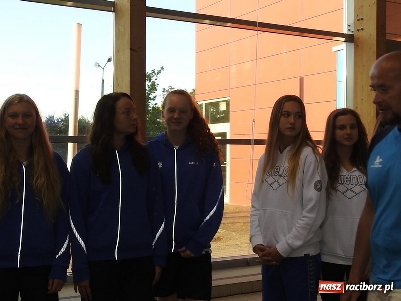 Zdjęcie w galerii na portalu naszraciborz.pl: Pływanie. Paulina Wojtaszewska ze złotem, srebrem i brązem  wiadomości z regionu