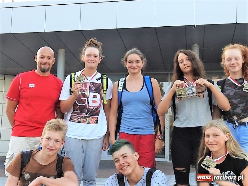 Zdjęcie w galerii na portalu naszraciborz.pl: Pływanie. Paulina Wojtaszewska ze złotem, srebrem i brązem  wiadomości z regionu