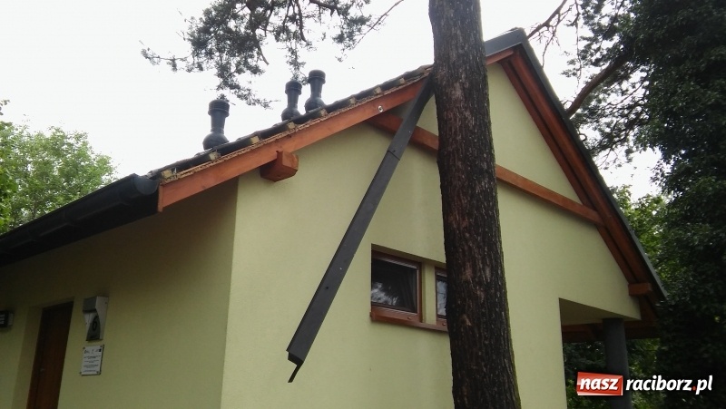 Zdjęcie w galerii na portalu naszraciborz.pl: Zniszczenia w Aquabraxie były ogromne. Ośrodek działa już normalnie FOTORELACJA wiadomości z regionu