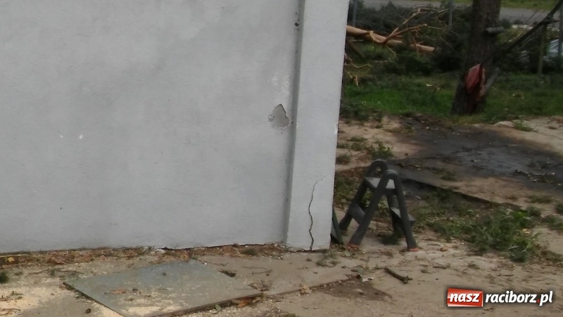 Zdjęcie w galerii na portalu naszraciborz.pl: Zniszczenia w Aquabraxie były ogromne. Ośrodek działa już normalnie FOTORELACJA wiadomości z regionu