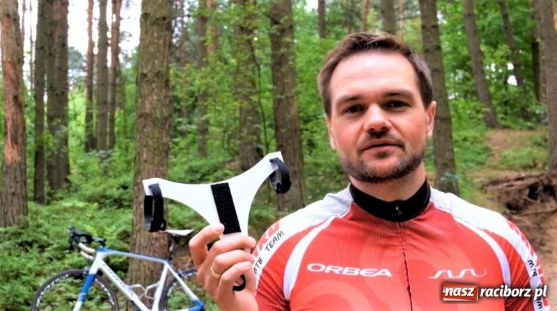 Zdjęcie w galerii na portalu naszraciborz.pl: Zawodnik Rafako Orbea MTB Team twórcą prototypu rowerowego uchwytu dla numeru startowego  wiadomości z regionu