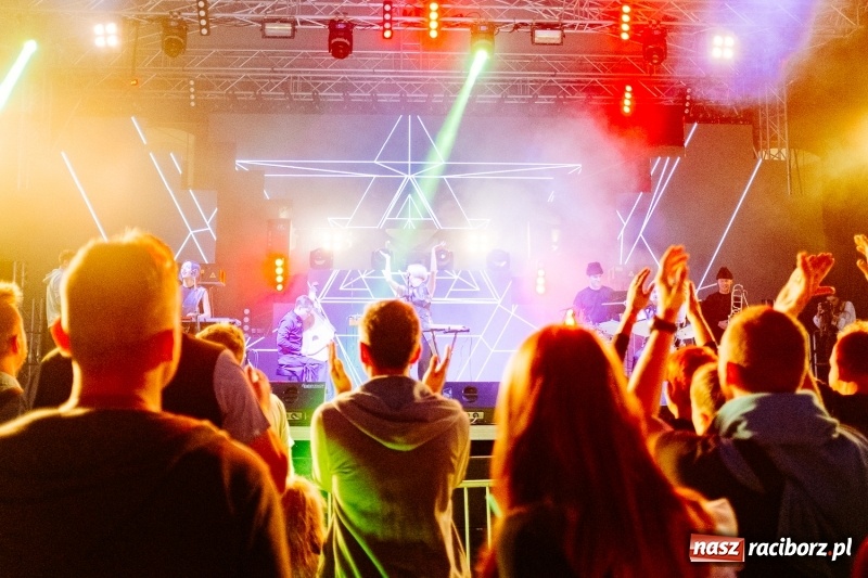 Zdjęcie w galerii na portalu naszraciborz.pl: W hotelach wszystko zabukowane. Organizatorzy INTRO Festivalu szukają wolnych miejsc noclegowych  wiadomości z regionu