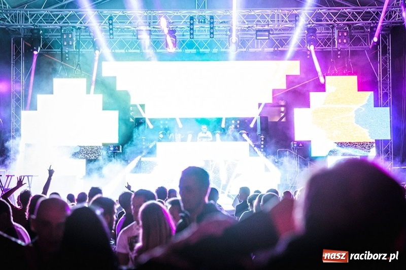 Zdjęcie w galerii na portalu naszraciborz.pl: W hotelach wszystko zabukowane. Organizatorzy INTRO Festivalu szukają wolnych miejsc noclegowych  wiadomości z regionu