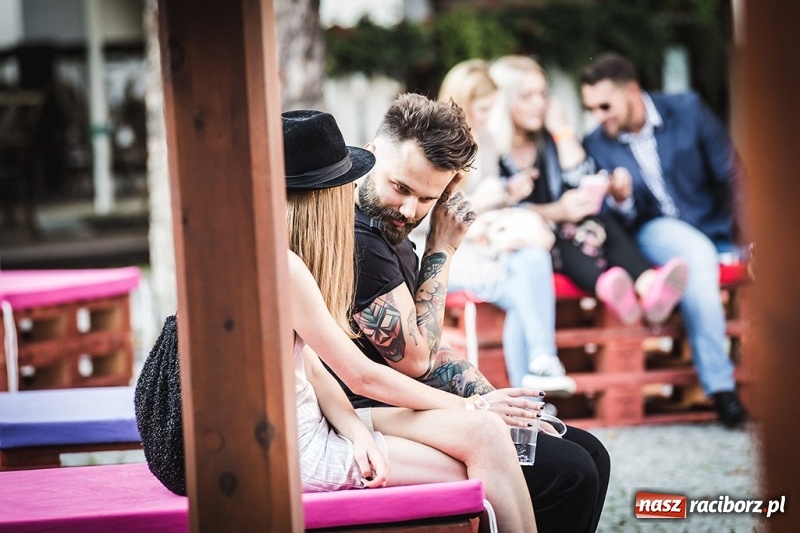 Zdjęcie w galerii na portalu naszraciborz.pl: W hotelach wszystko zabukowane. Organizatorzy INTRO Festivalu szukają wolnych miejsc noclegowych  wiadomości z regionu