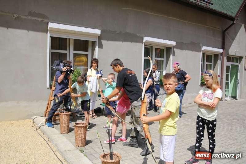 Zdjęcie w galerii na portalu naszraciborz.pl: Z wizytą u harcerzy  wiadomości z regionu