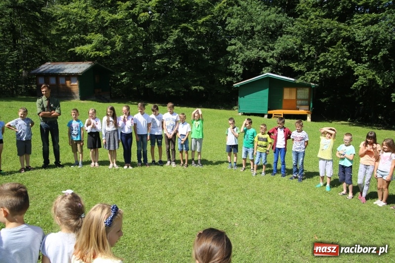 Zdjęcie w galerii na portalu naszraciborz.pl: Z wizytą u harcerzy  wiadomości z regionu