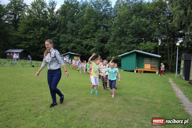 Zdjęcie w galerii na portalu naszraciborz.pl: Z wizytą u harcerzy  wiadomości z regionu