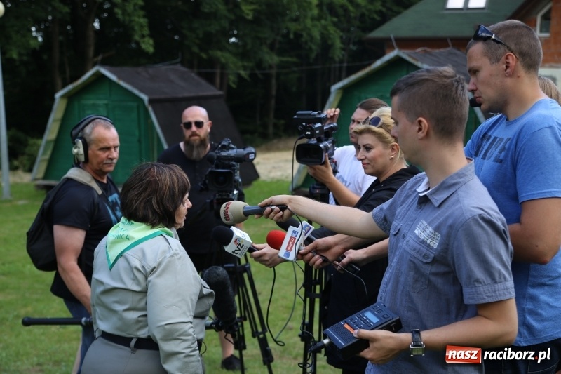 Zdjęcie w galerii na portalu naszraciborz.pl: Z wizytą u harcerzy  wiadomości z regionu
