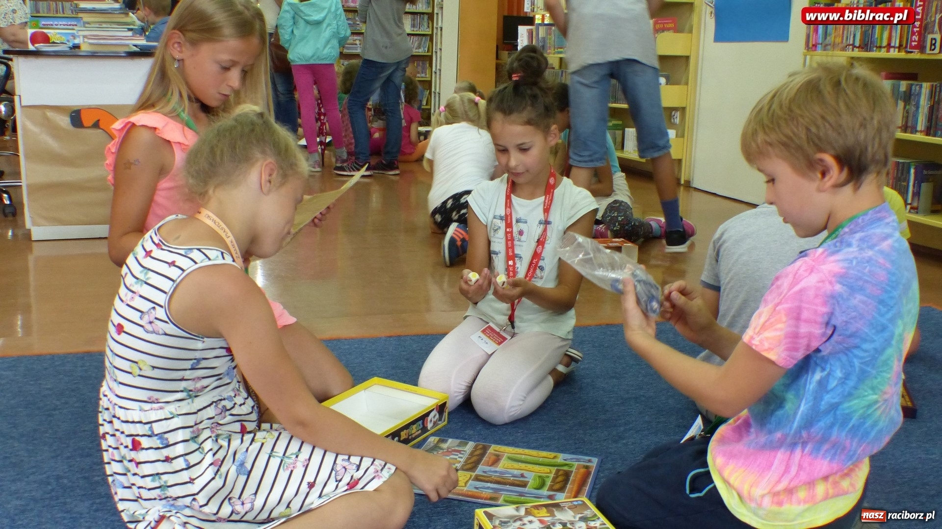 Zdjęcie w galerii na portalu naszraciborz.pl: Lato z biblioteką - w książnicy obchodzono Dzień Przyjaciela wiadomości z regionu