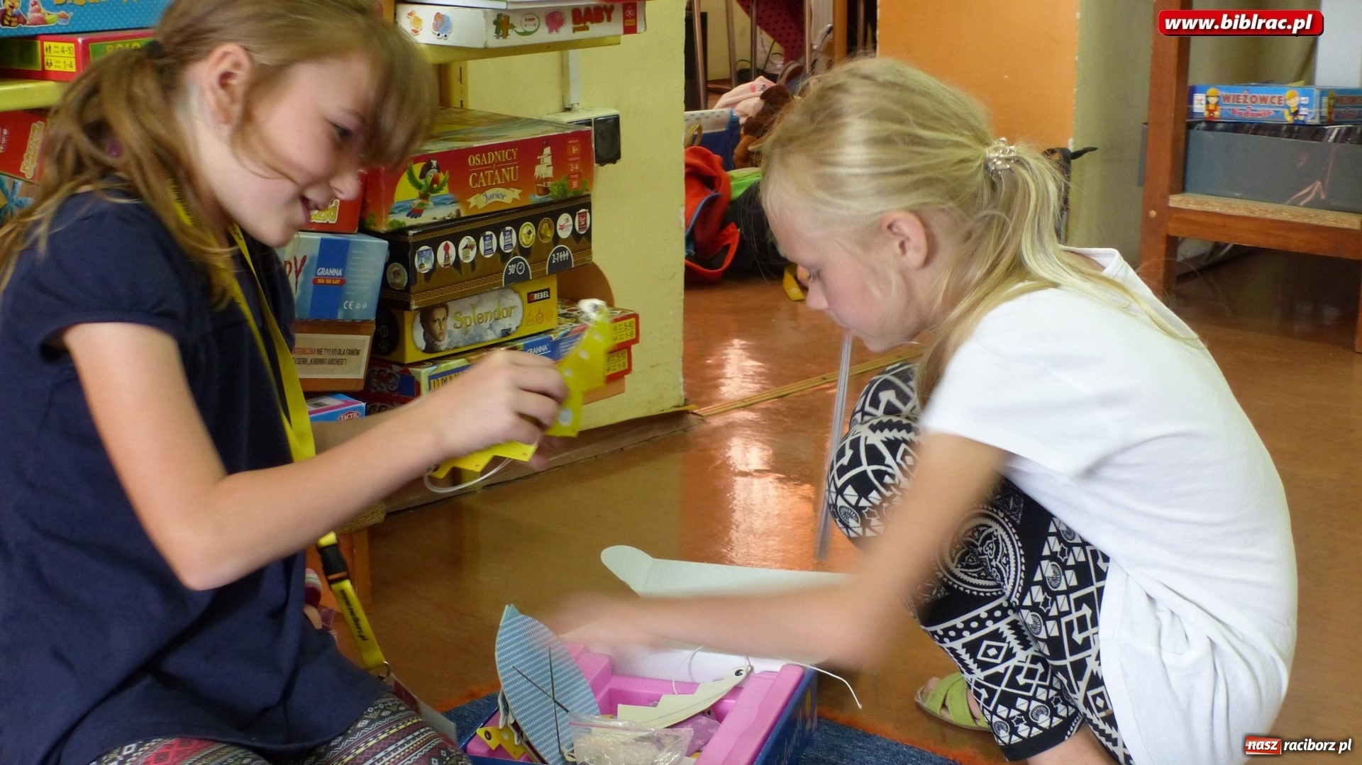 Zdjęcie w galerii na portalu naszraciborz.pl: Lato z biblioteką - w książnicy obchodzono Dzień Przyjaciela wiadomości z regionu