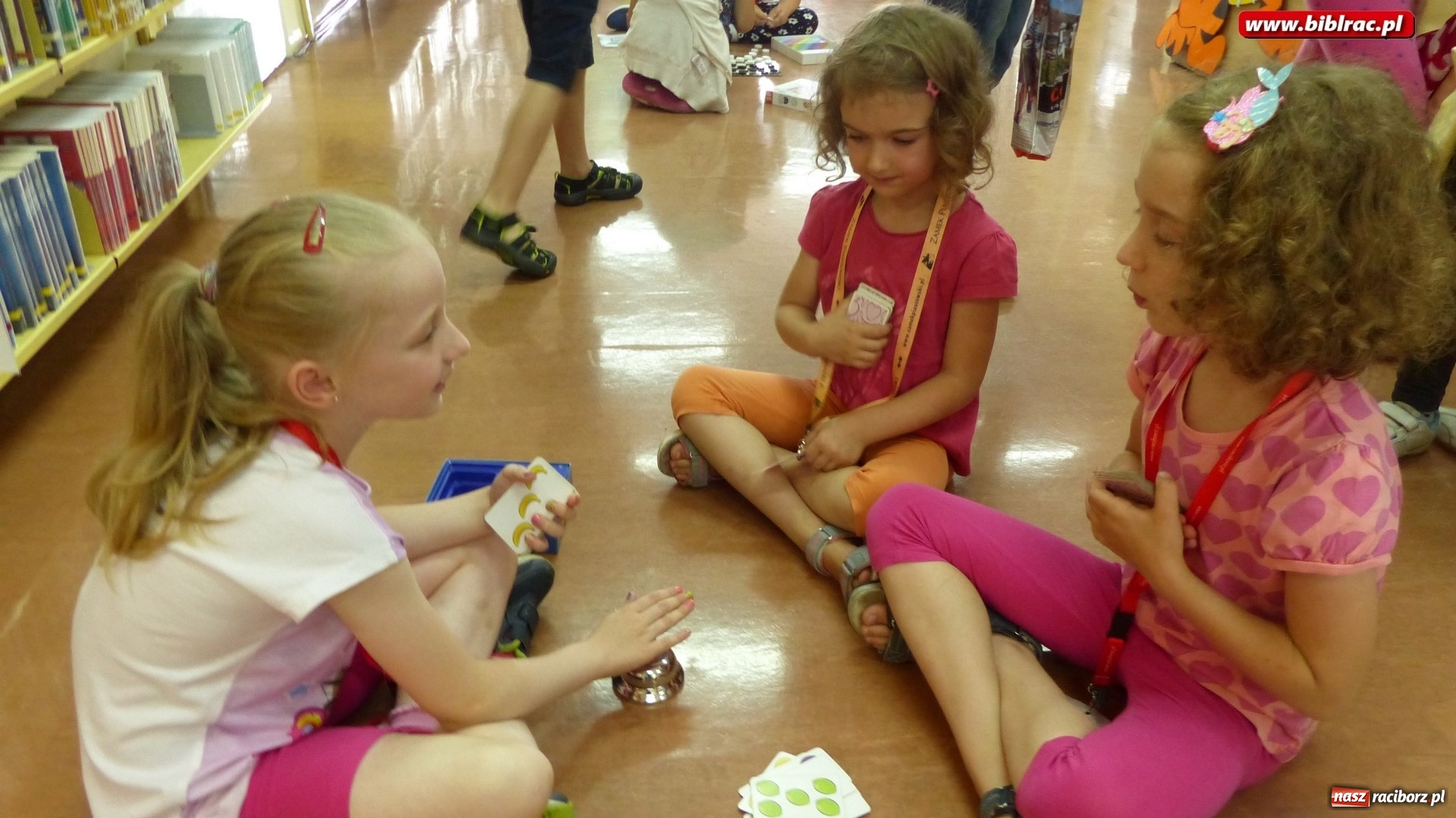 Zdjęcie w galerii na portalu naszraciborz.pl: Lato z biblioteką - w książnicy obchodzono Dzień Przyjaciela wiadomości z regionu