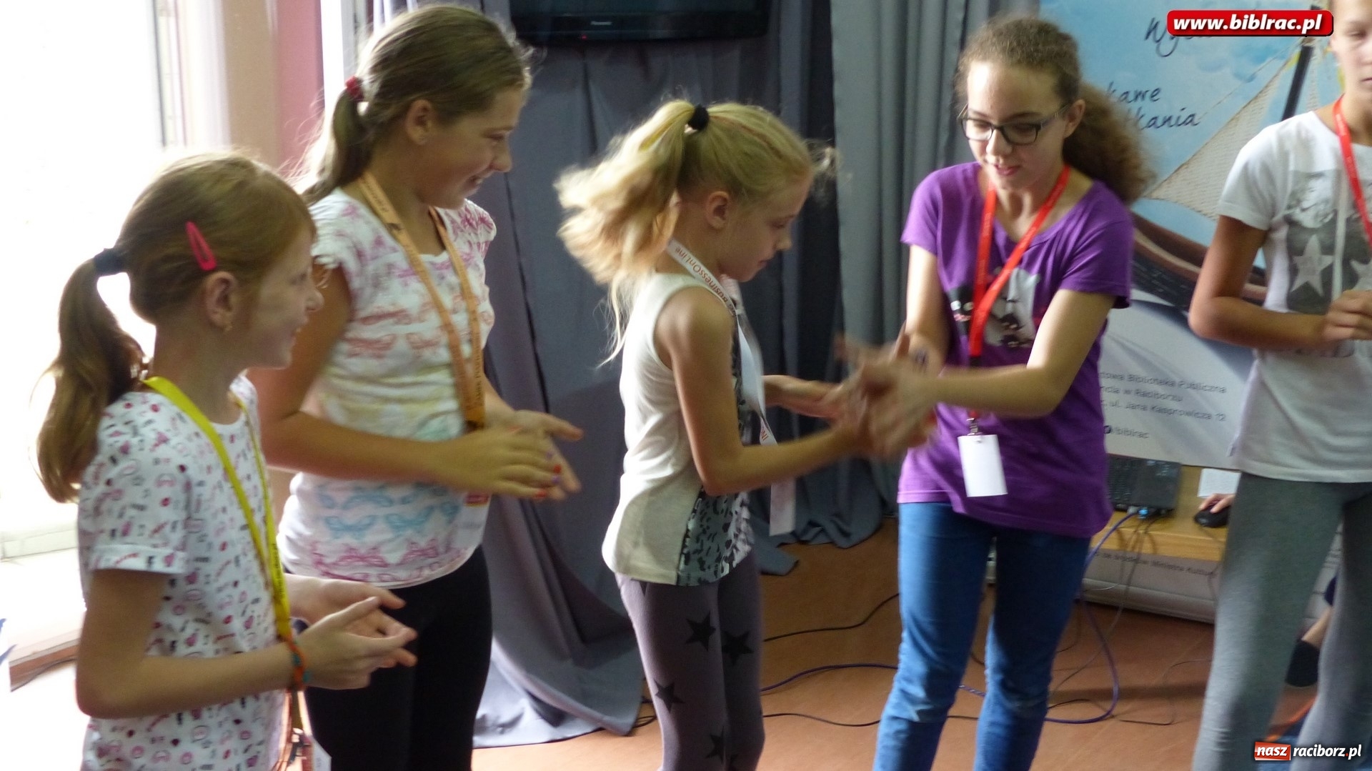 Zdjęcie w galerii na portalu naszraciborz.pl: Lato z biblioteką - w książnicy obchodzono Dzień Przyjaciela wiadomości z regionu