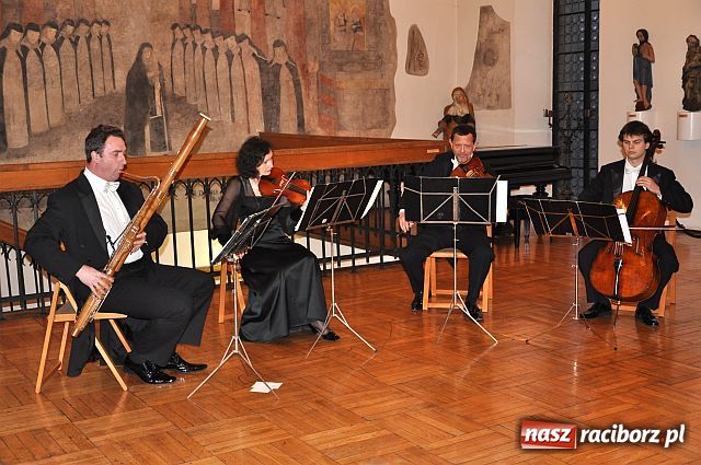 Zdjęcie w galerii na portalu naszraciborz.pl: Spotkanie fagotu ze smyczkami wiadomości z regionu