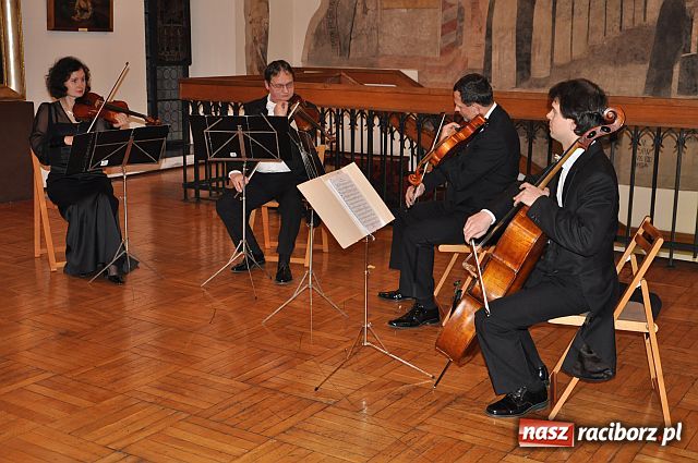 Zdjęcie w galerii na portalu naszraciborz.pl: Spotkanie fagotu ze smyczkami wiadomości z regionu