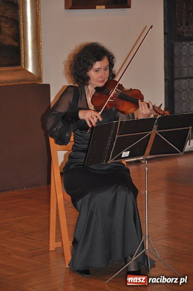Zdjęcie w galerii na portalu naszraciborz.pl: Spotkanie fagotu ze smyczkami wiadomości z regionu