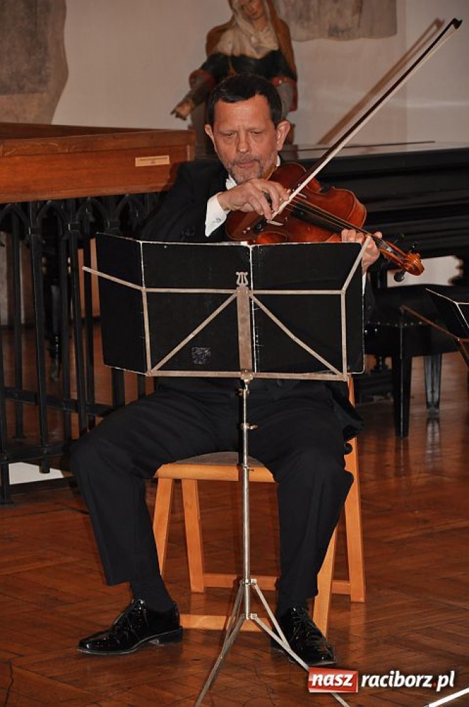 Zdjęcie w galerii na portalu naszraciborz.pl: Spotkanie fagotu ze smyczkami wiadomości z regionu