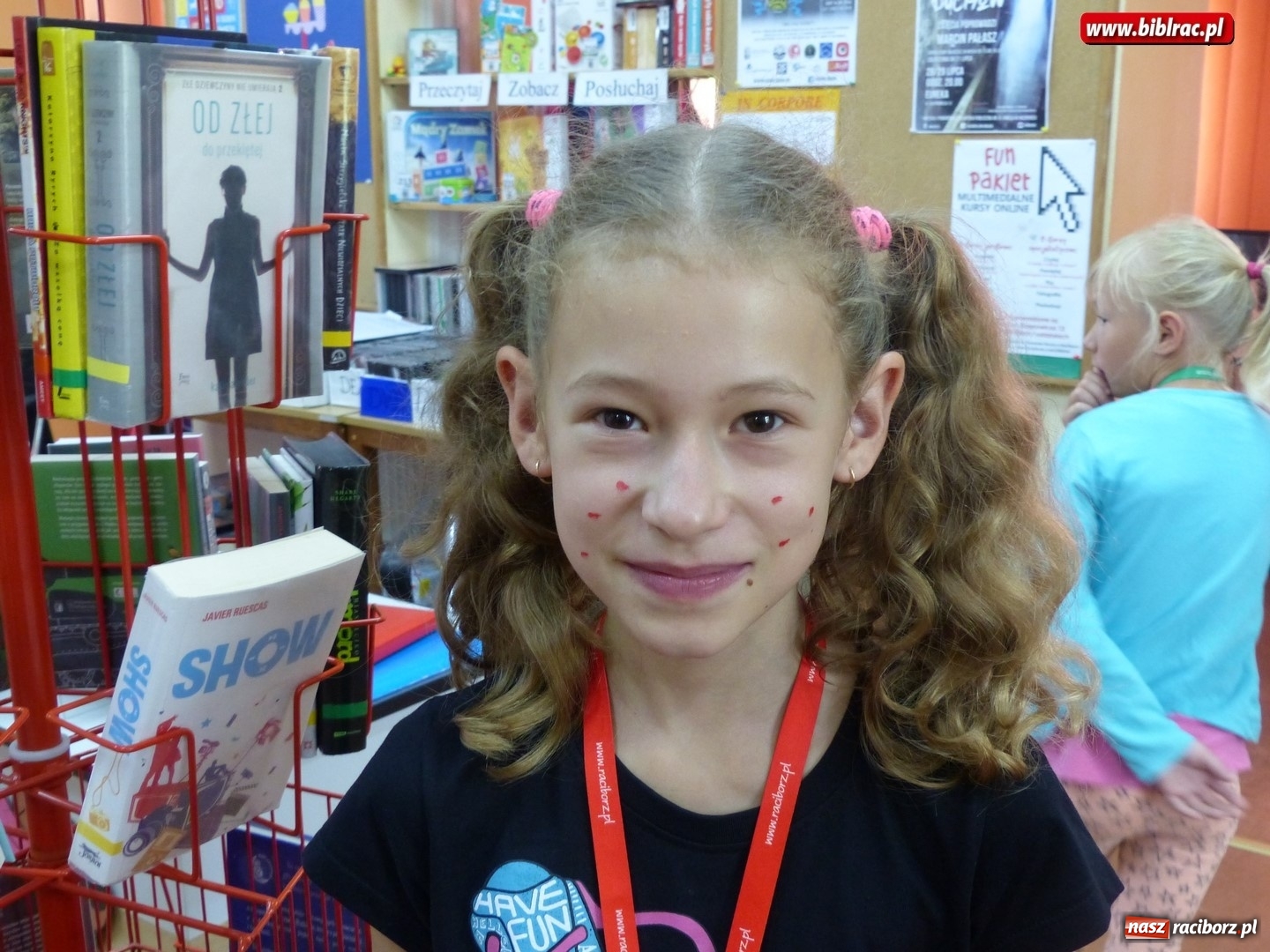 Zdjęcie w galerii na portalu naszraciborz.pl: Dzień Piegów, czyli kolejne nietypowe święto Lata z biblioteką wiadomości z regionu