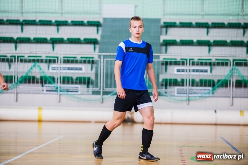 Zdjęcie w galerii na portalu naszraciborz.pl: Wakacyjny turniej halowej piłki nożnej wiadomości z regionu