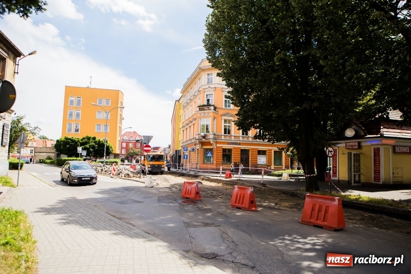 Zdjęcie w galerii na portalu naszraciborz.pl: Ruszył remont końcówki ulicy Długiej ZDJĘCIA wiadomości z regionu