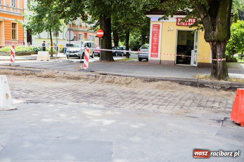 Zdjęcie w galerii na portalu naszraciborz.pl: Ruszył remont końcówki ulicy Długiej ZDJĘCIA wiadomości z regionu