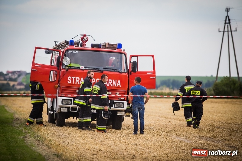 Zdjęcie w galerii na portalu naszraciborz.pl: Pokaz strażacki na rozpoczęcie obchodów 110-lecia OSP Borucin wiadomości z regionu