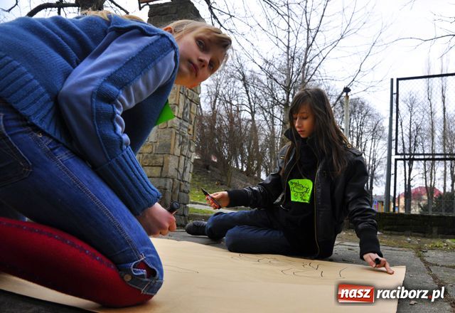 Zdjęcie w galerii na portalu naszraciborz.pl: Karramba, czyli latające żaby wiadomości z regionu