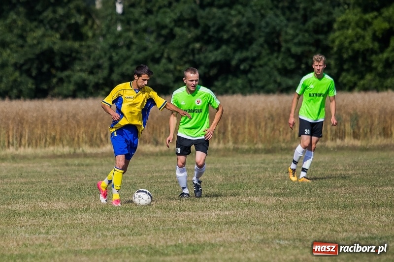 Zdjęcie w galerii na portalu naszraciborz.pl: Dziewięć goli w pierwszym sparingu Markowic wiadomości z regionu