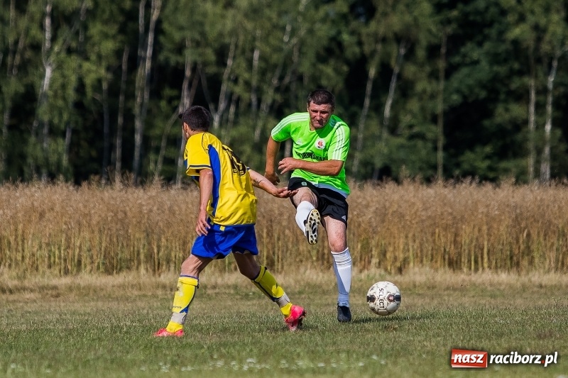 Zdjęcie w galerii na portalu naszraciborz.pl: Dziewięć goli w pierwszym sparingu Markowic wiadomości z regionu