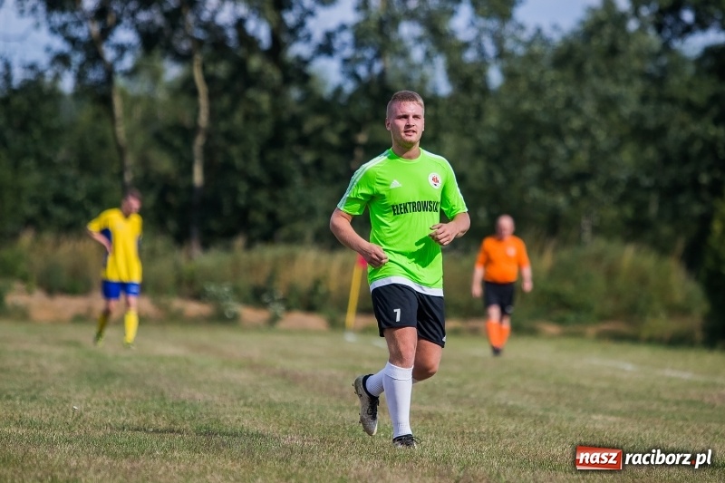 Zdjęcie w galerii na portalu naszraciborz.pl: Dziewięć goli w pierwszym sparingu Markowic wiadomości z regionu