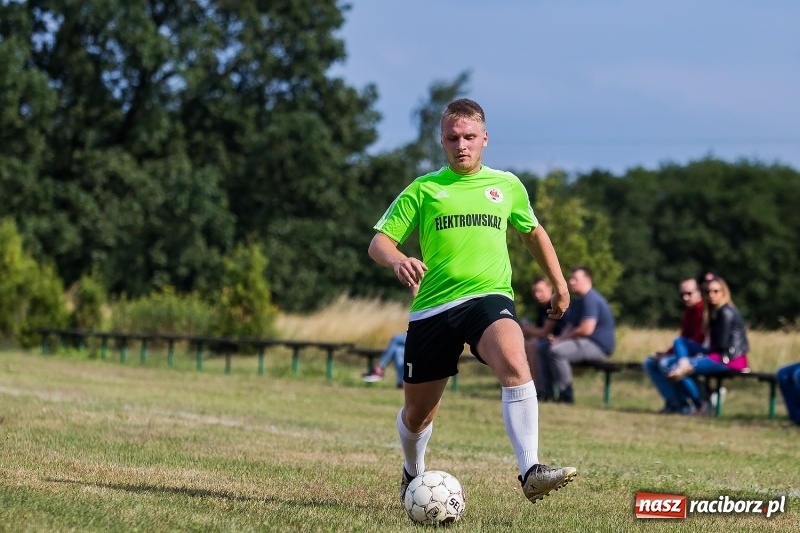 Zdjęcie w galerii na portalu naszraciborz.pl: Dziewięć goli w pierwszym sparingu Markowic wiadomości z regionu