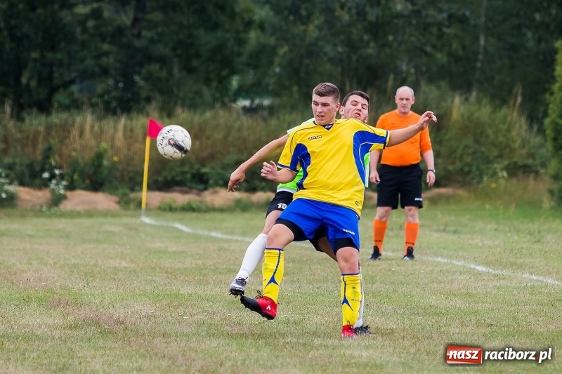 Zdjęcie w galerii na portalu naszraciborz.pl: Dziewięć goli w pierwszym sparingu Markowic wiadomości z regionu
