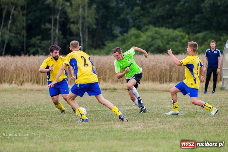 Zdjęcie w galerii na portalu naszraciborz.pl: Dziewięć goli w pierwszym sparingu Markowic wiadomości z regionu