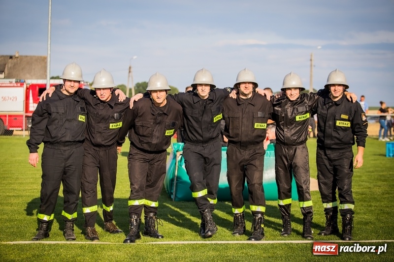 Zdjęcie w galerii na portalu naszraciborz.pl: Samborowice i Rudyszwałd z pucharem 110-lecia OSP Borucin wiadomości z regionu