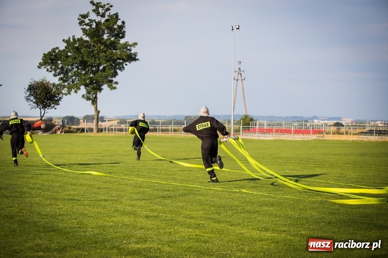 Zdjęcie w galerii na portalu naszraciborz.pl: Samborowice i Rudyszwałd z pucharem 110-lecia OSP Borucin wiadomości z regionu